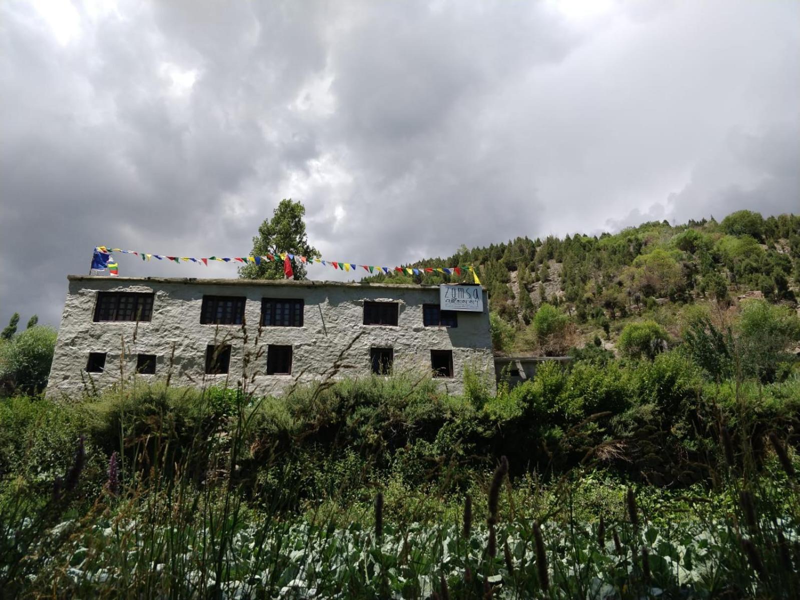 Country house Zomsa Culturehub Kyelang